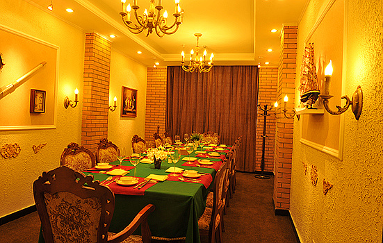 吉林雅度葡酒專賣店（diàn）裝修設計