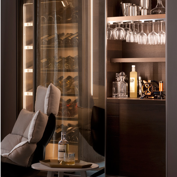 1組好看的（de）紅酒櫃圖片